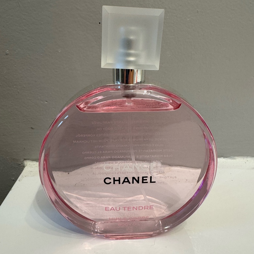 CHANEL Eau Tendre body oil - Pink